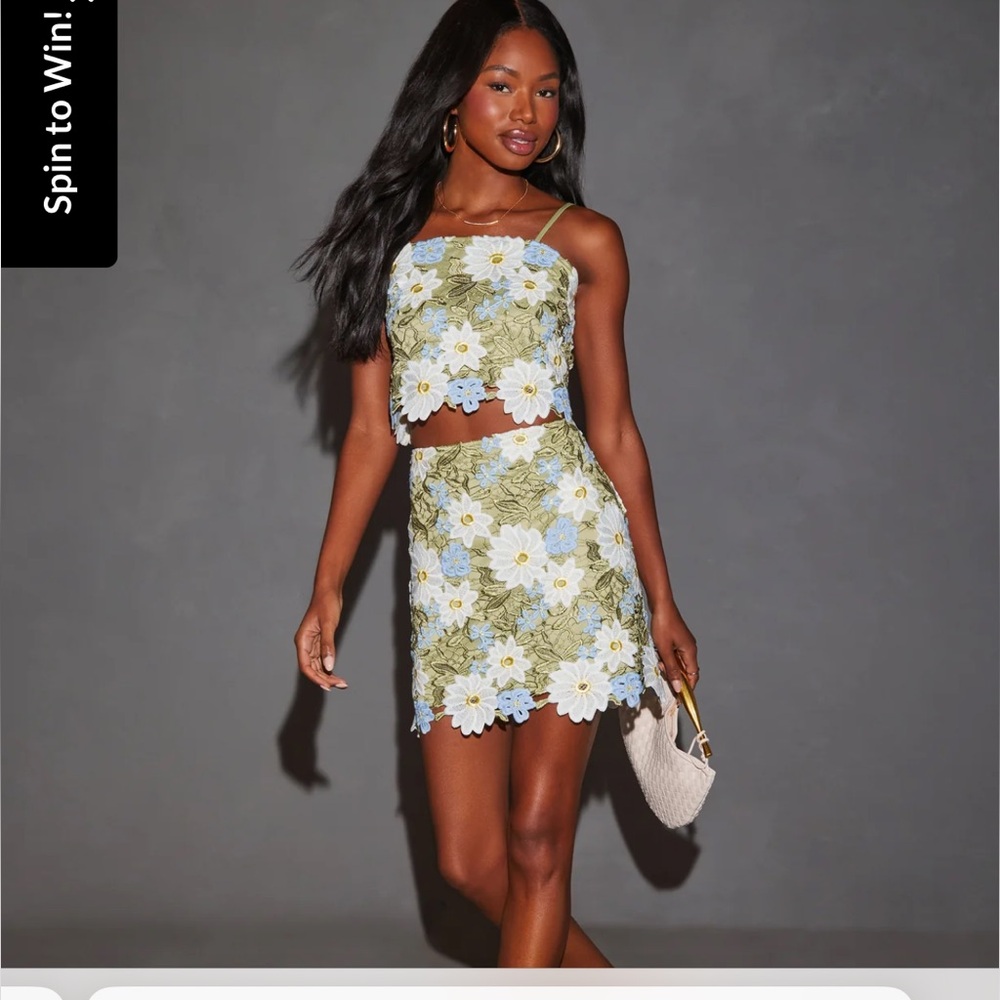 Aplique Skirt Set